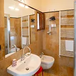 Porta Perugina לינה וארוחת בוקר 3*