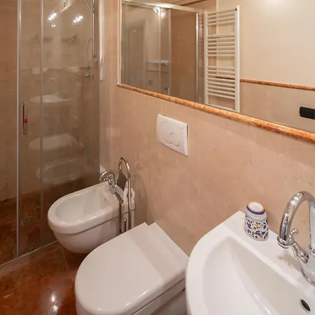 Frühstückspension Porta Perugina 3*